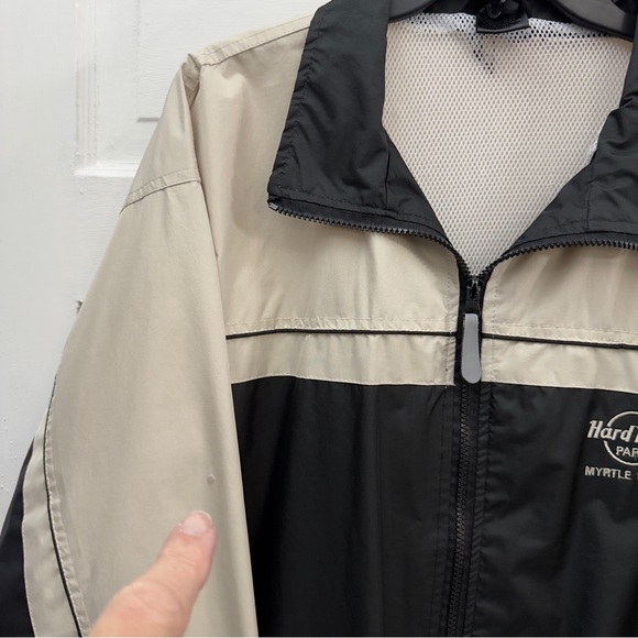 Hard Rock Park Lightweight Windbreaker Jacket Men’s Large - Picture 8 of 14
